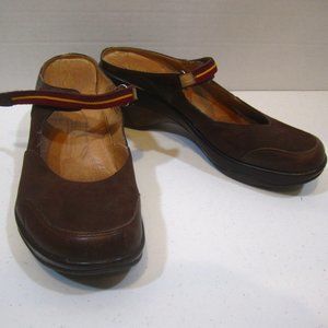 J-41 Adventure-On Continental Women's size 11 M